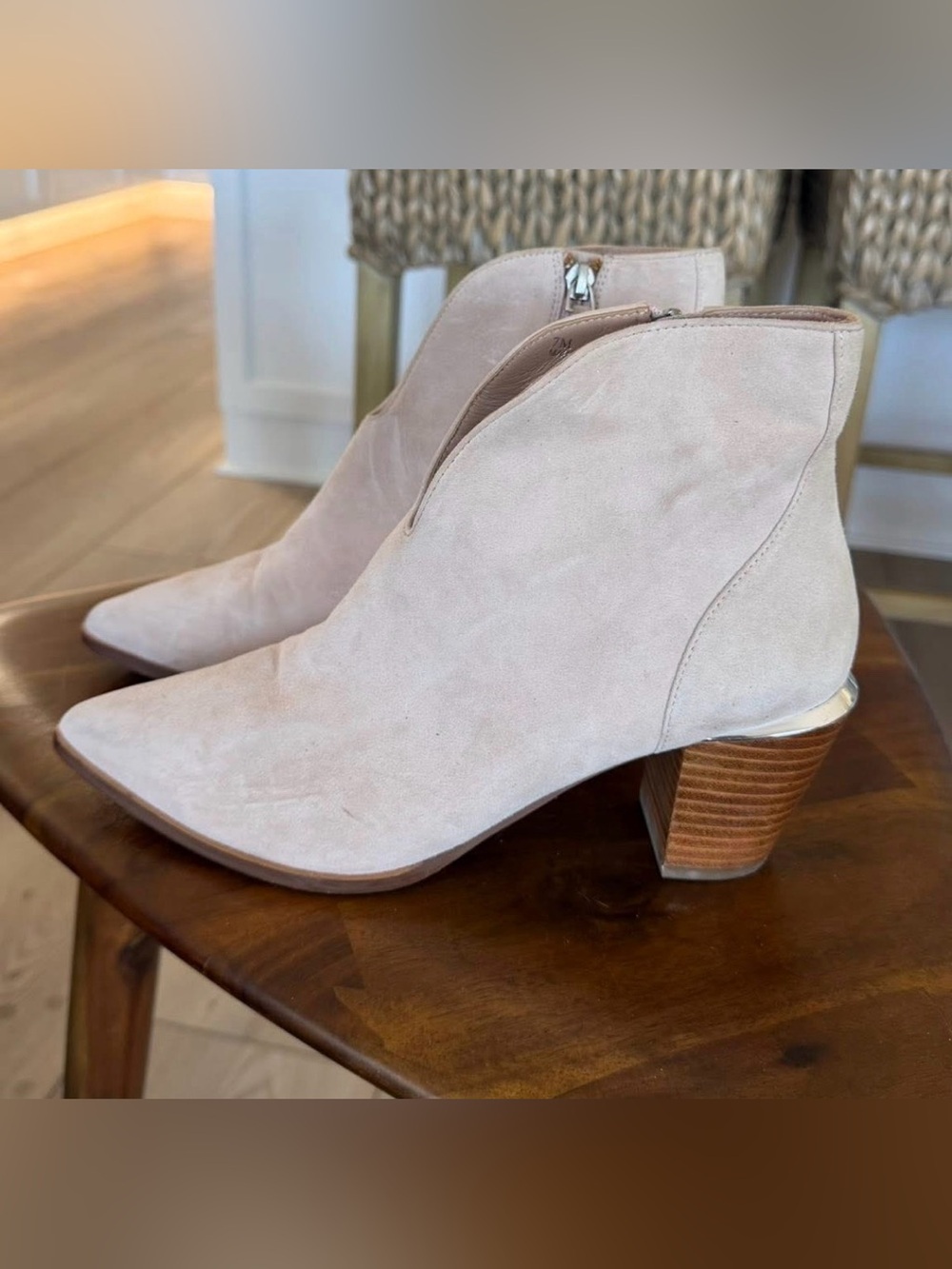 Women's Cream Suede Pointed Ankle Bootie